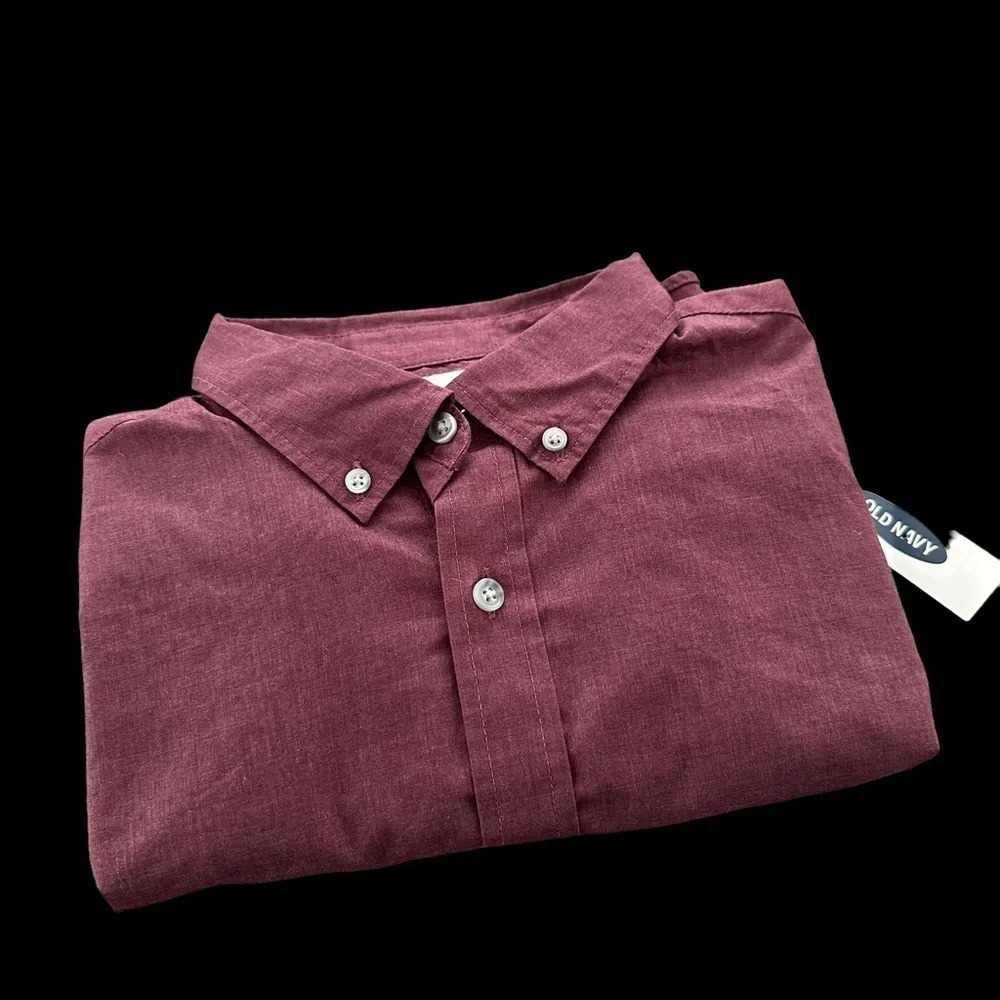 NWT Old Navy Mens Medium Slim Fit Button Down Shirt Burgundy Red Holiday New M